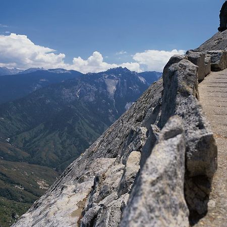 Wuksachi Lodge Badger Екстериор снимка