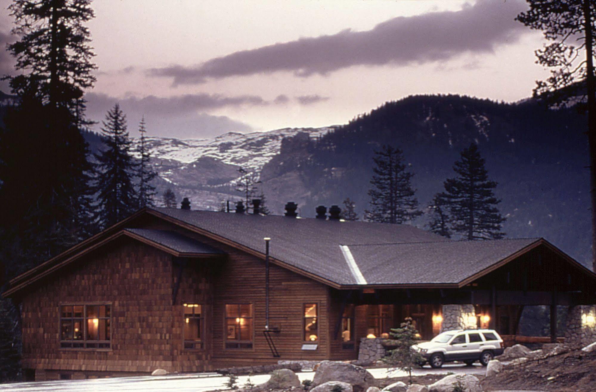 Wuksachi Lodge Badger Екстериор снимка